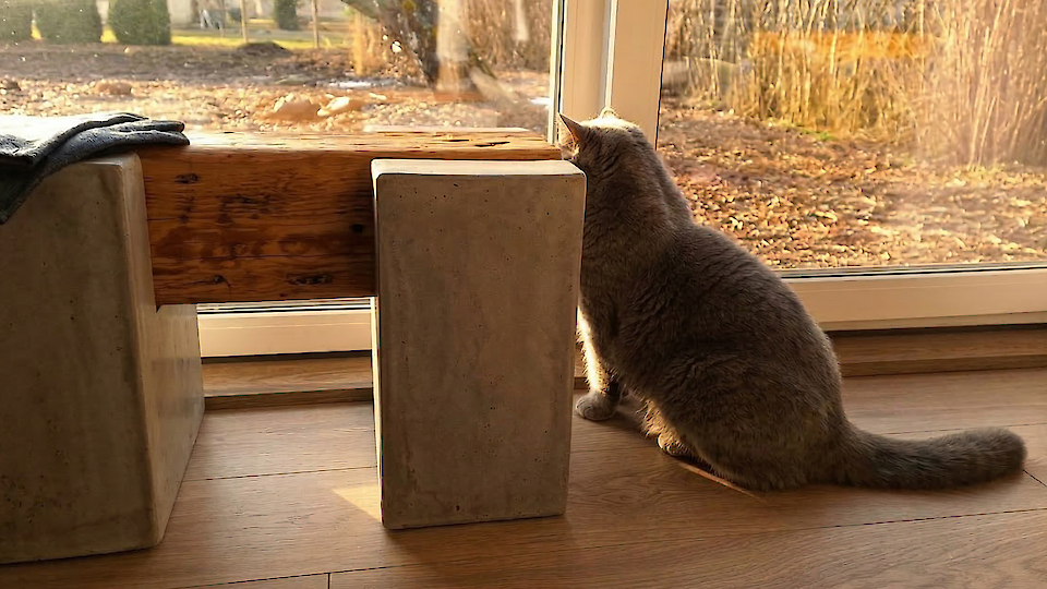 ZeroBench / Väike Luksus OÜ